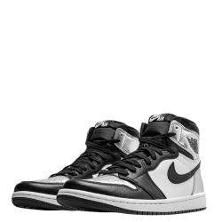 Pre Owned Jordan WMNS Jordan 1 Silver Toe Sneakers Size US 6.5W (EU 37.5)