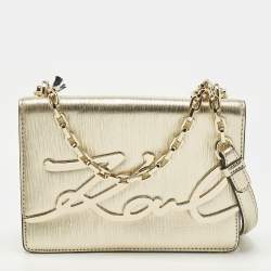 مملوكة مسبقًا حقيبة كتف كارل لاغرفيلد فضية جلد كيه/توقيع