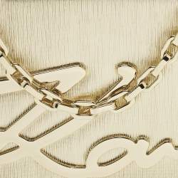 مملوكة مسبقًا حقيبة كتف كارل لاغرفيلد فضية جلد كيه/توقيع