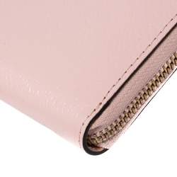 Pre Owned محفظة كونتينينتال كيت سبيد جلد وردي فاتح سحاب ملتف 