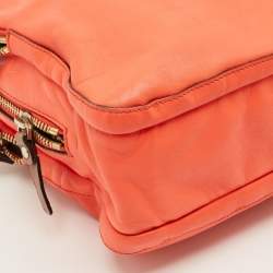 Pre Owned حقيبة ساتشل كيت سبيد جلد متعدد السحابات حمراء مرجانية