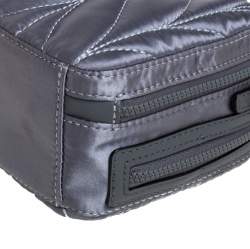 Pre Owned حقيبة كاميرا كيت سبيد سحاب مزدوج إيليا جلد وساتان فحميه