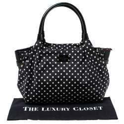 Pre Owned حقيبة كيت سبيد مزينة بولكا دوت جلد لامع و نايلون أبيض و أسود