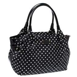 Pre Owned حقيبة كيت سبيد مزينة بولكا دوت جلد لامع و نايلون أبيض و أسود
