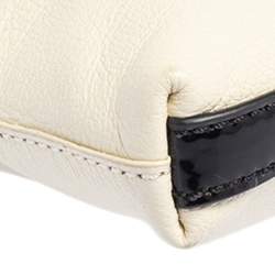 Pre Owned حقيبة كيت سبيد باغويت سلسلة فيونكة جلد لامع وجلد كريمي/ أسود