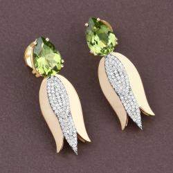 مملوكة مسبقًا 4.02 cts Peridot and Diamond 14K Yellow Gold Tulip Drop Earrings