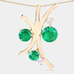 مملوكة مسبقًا 1.56 cts Emerald and Diamond 14K Yellow Gold Nature Inspired Pendant