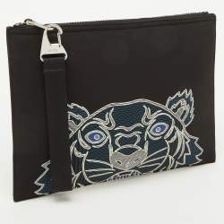 مملوكة مسبقًا Kenzo Black Fabric Tiger Print Flat Zip Pouch