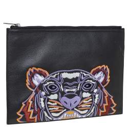 مملوكة مسبقًا Kenzo Black Leather Tiger Embroidered Zipper Clutch