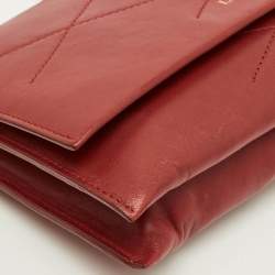 مملوكة مسبقًا محفظة بسلسلة لانفان جلد أحمر سكر