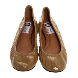 Pre Owned Lanvin Beige Patent Leather Scrunch Ballet Flats Size 36.5 