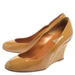 Pre Owned Lanvin Beige Patent Leather Wedges Pumps Size 37
