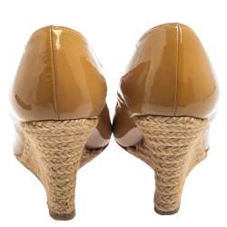 Pre Owned Lanvin Beige Patent Leather Wedges Pumps Size 37