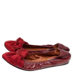Pre Owned Lanvin Red Satin And Leather Bow Scrunch Ballet Flats Size 38