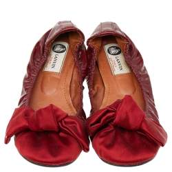 Pre Owned Lanvin Red Satin And Leather Bow Scrunch Ballet Flats Size 38