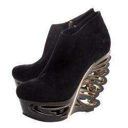 Pre Owned Le Silla Black Suede Butterfly Wedge Booties Size 40