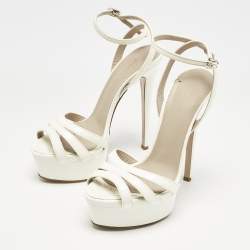 Pre Owned Le Silla Cream Patent Leather Ankle Strap Sandals Size 36