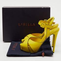 مملوكة مسبقًا صندل لو سيلّا بحزام للكاحل من الجلد الأصفر مع كعب منصة مقاس 39