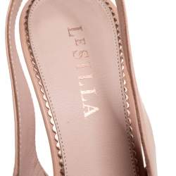 مملوكة مسبقًا صندل لي سيلا فتحة كعب نعل سميك مقدمة مفتوحة جلد بيج مقاس 39