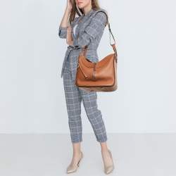 مملوكة مسبقًا Loewe Brown Leather Medium Hammock Shoulder Bag