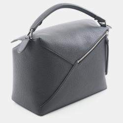 مملوكة مسبقًا Loewe Puzzle Edge Large Black Leather Shoulder Bag