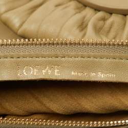 Pre Owned Loewe Clay Green Pleated Leather Bracelet Pouch Shoulder Bag