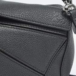 مملوكة مسبقًا حقيبة كتف لويفي بازيل صغيرة جلد أسود