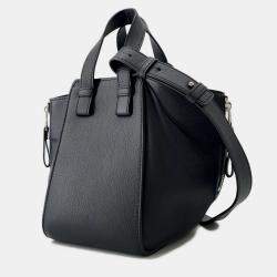 مملوكة مسبقًا Loewe Hammock Black Leather Size Compact