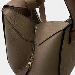 Pre Owned Loewe Hammock Compact Beige Leather