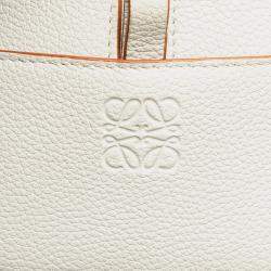 Pre Owned Loewe White Leather Amazona Square 19