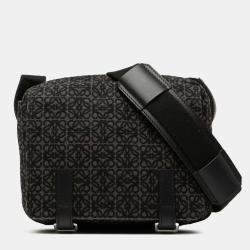 Pre Owned حقيبة رسول عسكرية قماشية مزينة بشعار لويفي سوداء XS