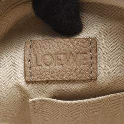 مملوكة مسبقًا Loewe Military XS Beige Leather Messenger Bag