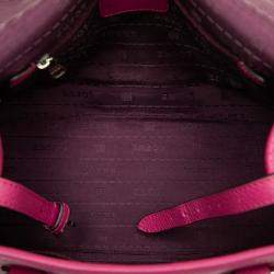 مملوكة مسبقًا حقيبة يد لويفي ألامو جلد وردية 28