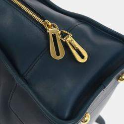 مملوكة مسبقًا Loewe Dark Blue Amazona 36 Handbag
