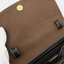 مملوكة مسبقًا حقيبة لويفي فيلاسكويز جلد سوداء بنية ثنائية الاتجاه حمل كتف