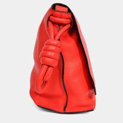 Pre Owned حقيبة كتف لويفي "فلامينكو" كبيرة من الجلد الأحمر مع عقدة أمامية قابلة للطي