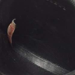 Pre Owned محفظة لويفي أناغرام شعر عجل وجلد سوداء للعملات المعدنية