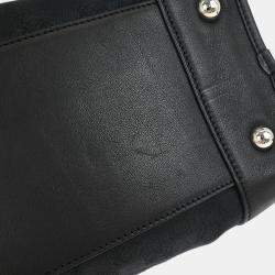 مملوكة مسبقًا Loewe Black Amazona 36 Handbag