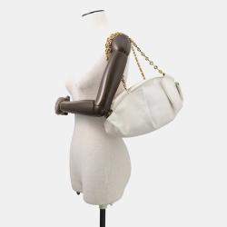 Pre Owned حقيبة كتف لويفي "باسيو" سلسلة جلد أبيض مقاس صغير