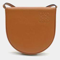 مملوكة مسبقًا Loewe Brown Leather Hill Pouch Mini Crossbody Bag