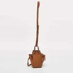 مملوكة مسبقًا حقيبة لويفي ميني هاموك جلد خوخي برباط