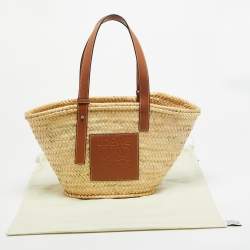 Pre Owned حقيبة شاطئ لويفي سلة جلدية باللون الأبيض والقشدي