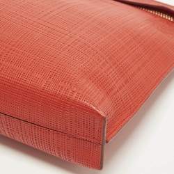 Pre Owned حقيبة صغيرة لويفي جلد أحمر