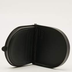 مملوكة مسبقًا حقيبة كتف لويفي "ميني هيل" سوداء من الجلد للكتف