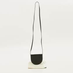 مملوكة مسبقًا حقيبة كتف لويفي "ميني هيل" سوداء من الجلد للكتف