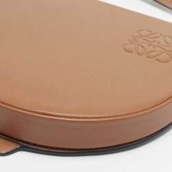 مملوكة مسبقًا Loewe Mini Heel Brown Leather Crossbody Bag