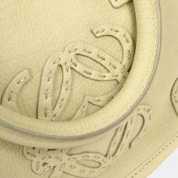 Pre Owned حقيبة لويفي جلد أبيض عاجي