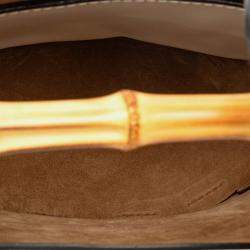 مملوكة مسبقًا حقيبة دلو لويفي جلد العجل أبيض بامبو