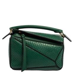 Puzzle Medium Leather Shoulder Bag in Green - Loewe