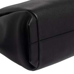 مملوكة مسبقًا Loewe Midnight Blue/Black Leather  Flamenco Knot Tote